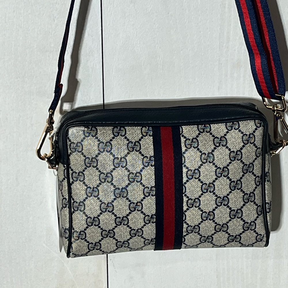 Gucci Beige GG Canvas clutch, converted into Crossbody with Navy and Red Stripe